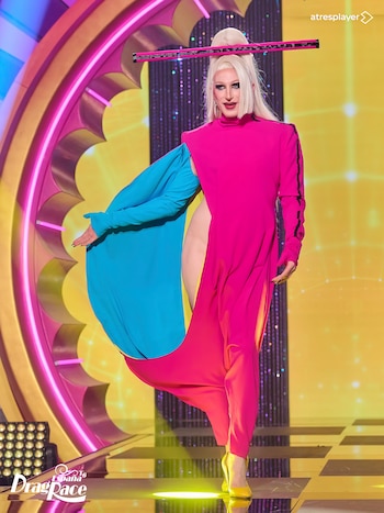 Liz Dust en la pasarela de 'Drag Race España 6'