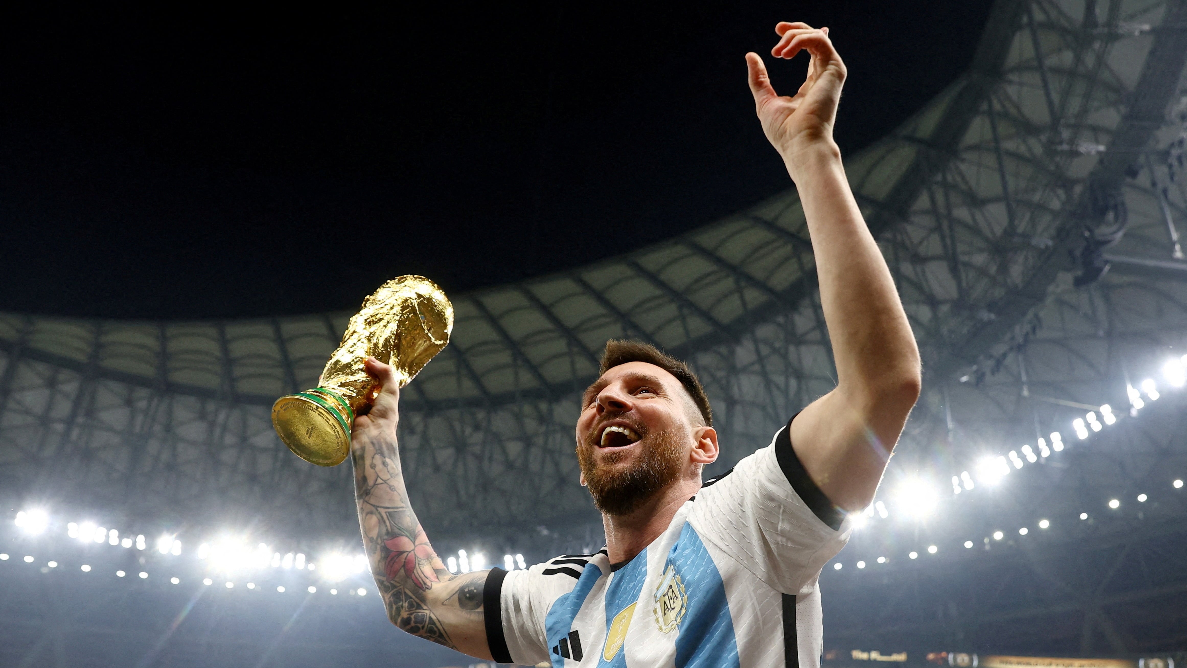 Lionel Messi anunció su retiro de la selección argentina tras seis mundiales y tres finales, con Qatar 2022 como consagración central de su legado. (REUTERS/Hannah Mckay/File Photo)