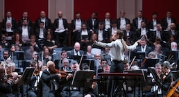 La Orquesta y el Coro Estable del Teatro Colón celebran 100 años con una gala gratuita en el Parque Centenario