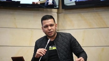 Jota Pe Hernández, al igual que Paloma Valencia, denunció que las disidencias ofrecieron una suma millonaria por su cabeza: “Estoy en una lista”