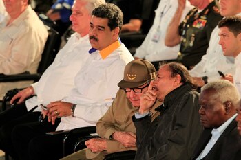 Nicolás Maduro, Raúl Castro y