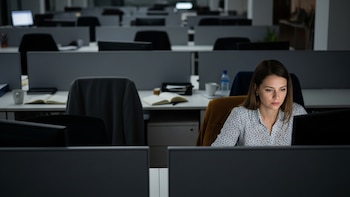 El contralor de Nueva York advierte que la IA podría recortar 110.000 empleos en 2027