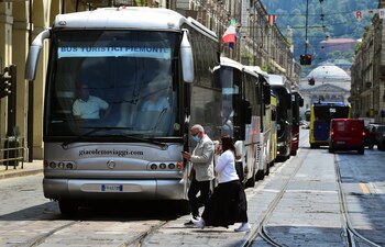 Italia habilitó la libre circulación en todo el país tras las medidas de confinamiento por el coronavirus (REUTERS/Massimo Pinca)