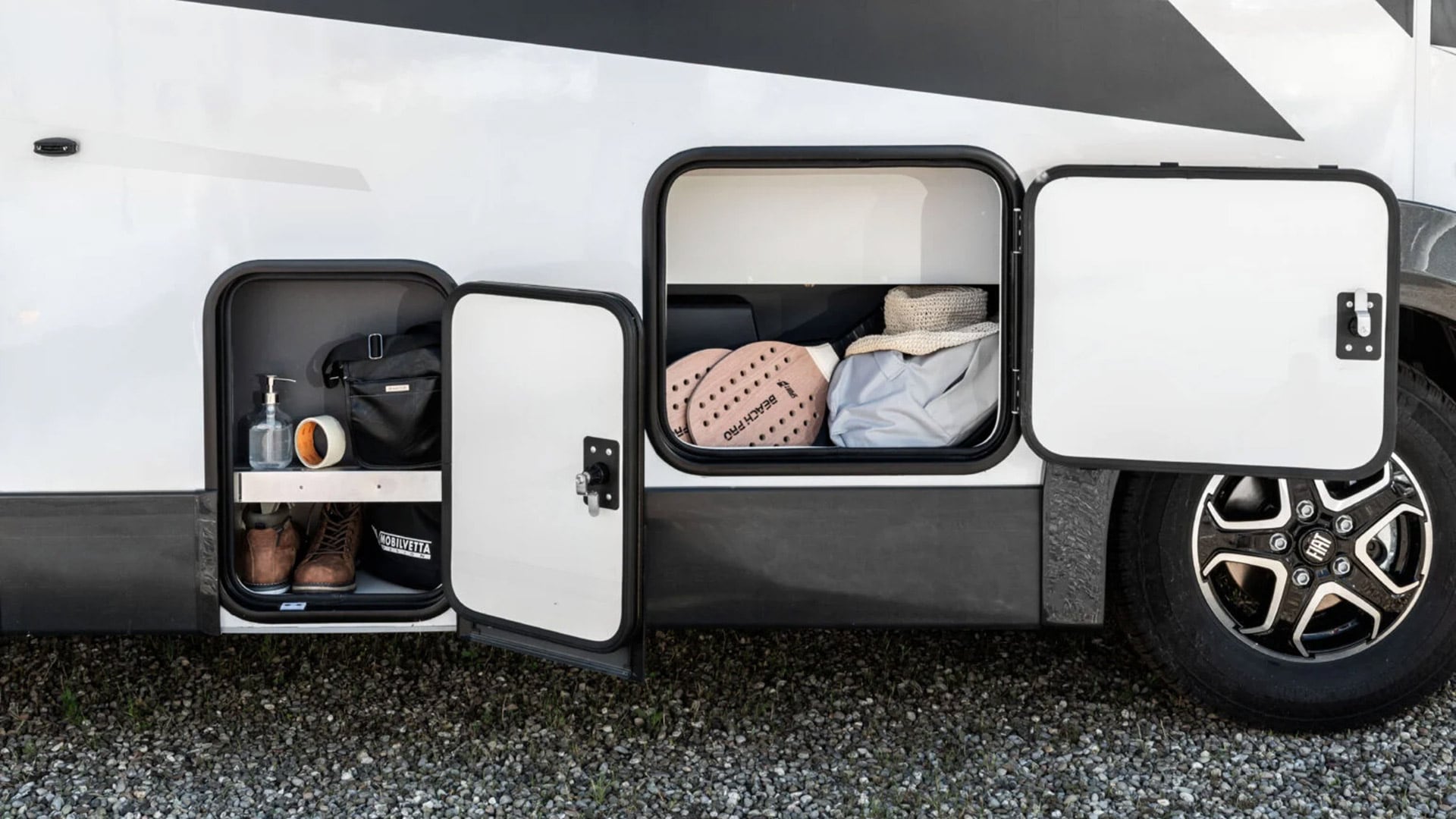 Tiene una capacidad de equipaje de 300 kilos