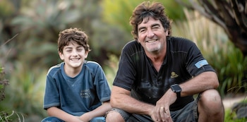 Modelos masculinos respetuosos y emocionalmente