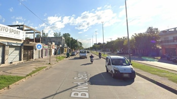 Balearon a dos jóvenes en Rosario a metros de una comisaría