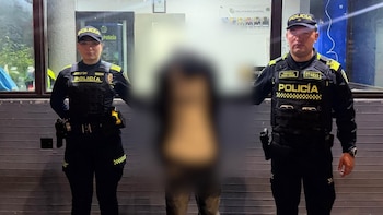 Adolescente de 15 años fue capturado tras protagonizar violento robo de una camioneta de alta gama en Bogotá