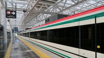 Tren Interurbano México - Toluca: