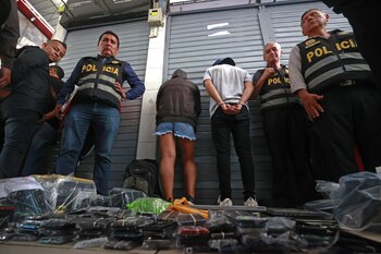 Operativo en Centro Comercial Las