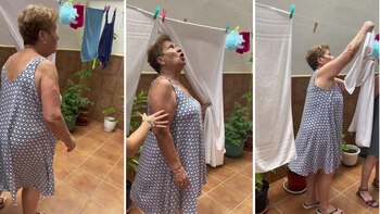 La mujer tuvo que sacar