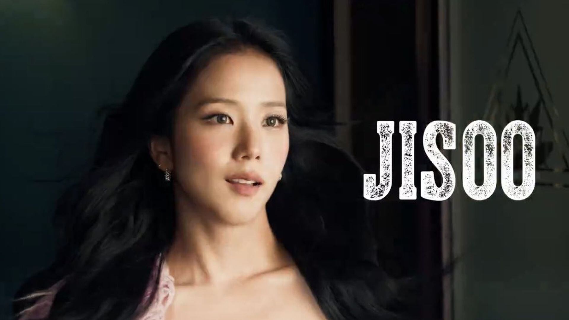 Jisoo continuó su carrera actoral en k-dramas y lanzó el EP