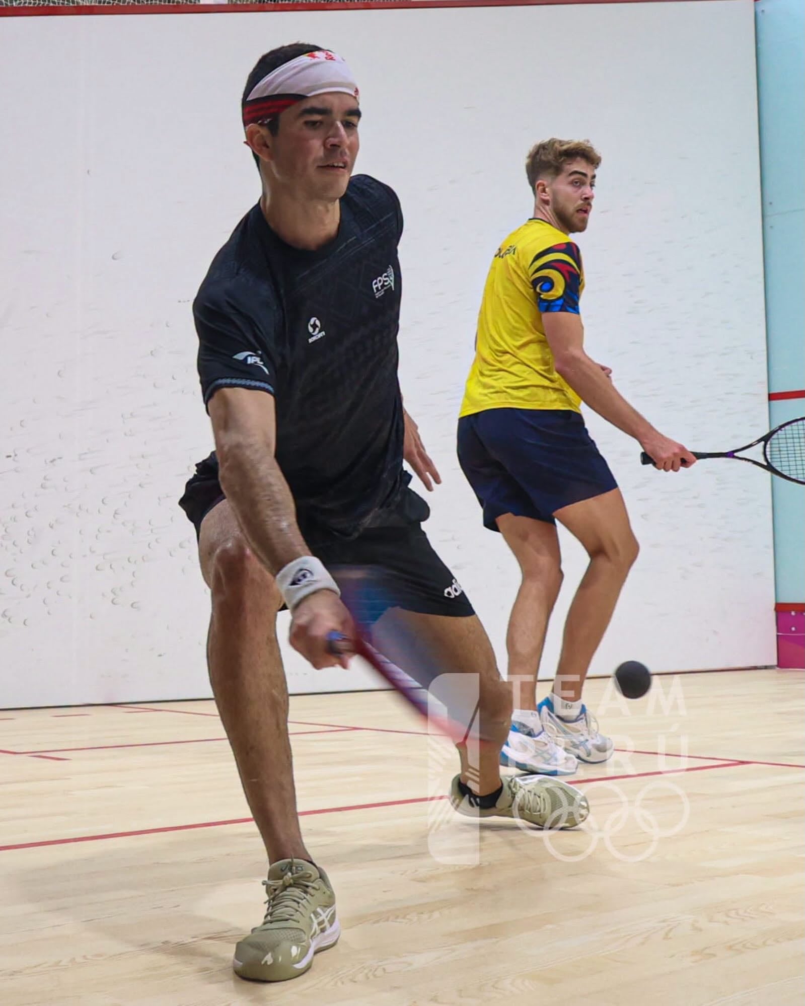 Diego Elías venció 3-0 al colombiano Matías Knudsen en la final de la competencia individual masculina. Crédito: COP