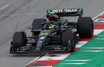 Lewis Hamilton en acción durante
