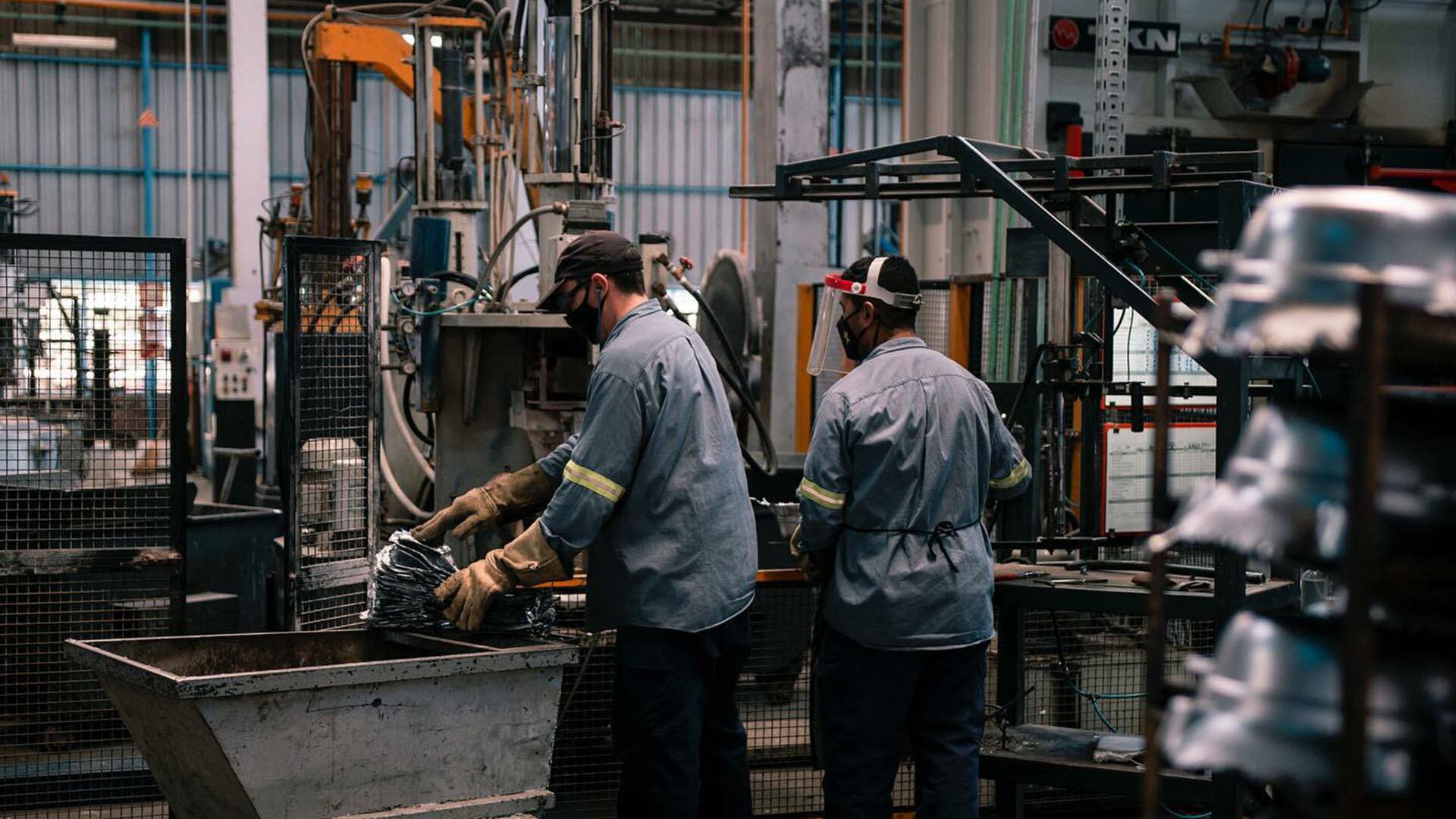 La llegada de piezas provenientes de China reemplazó etapas de fabricación local