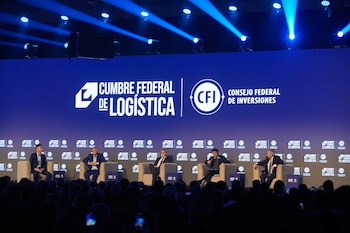 El panel de gobernadores en el que participaron Axel Kicillof, Elías Suárez, Martín Llaryora y Rogelio Frigerio