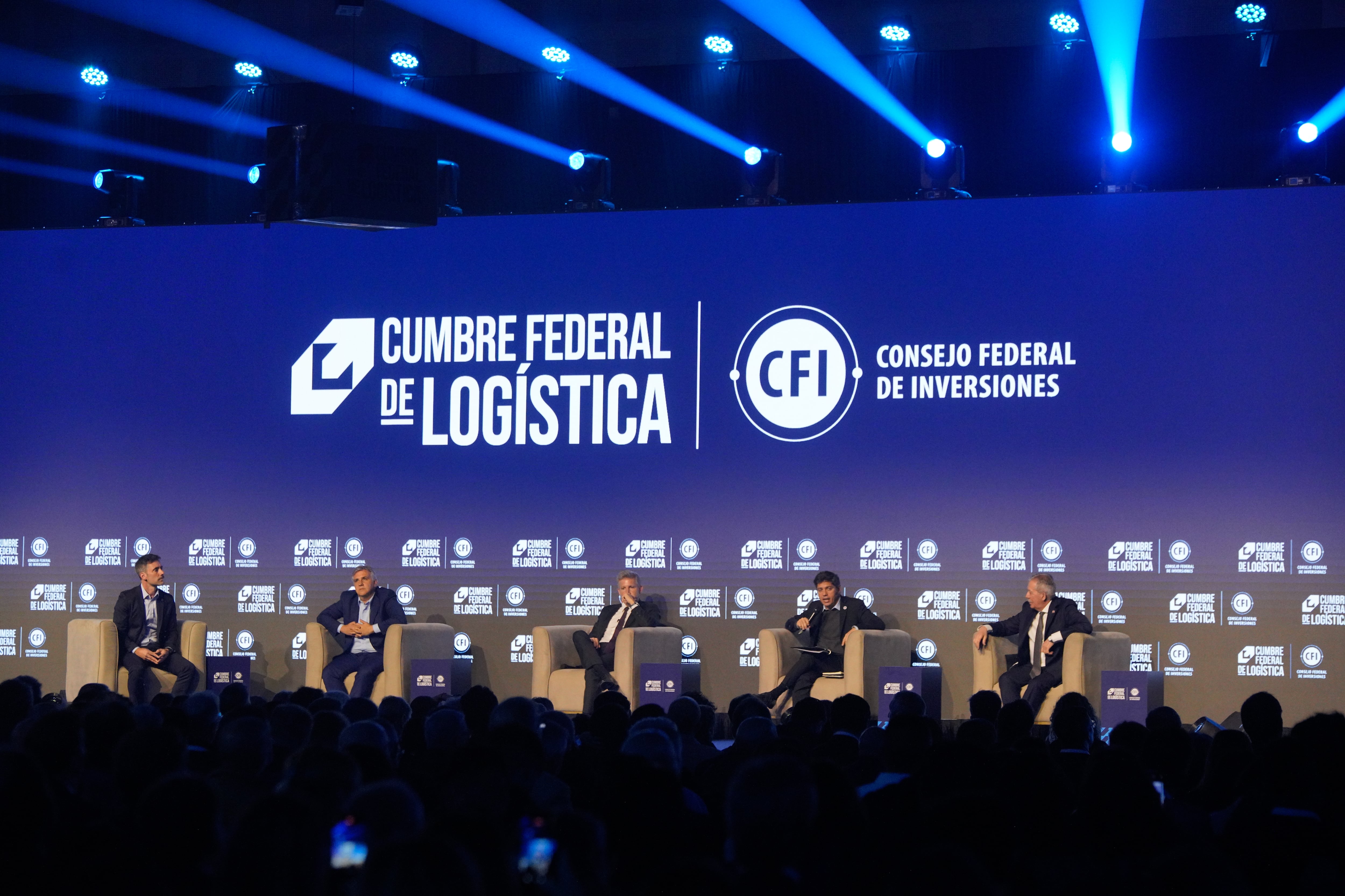 El panel de gobernadores en el que participaron Axel Kicillof, Elías Suárez, Martín Llaryora y Rogelio Frigerio