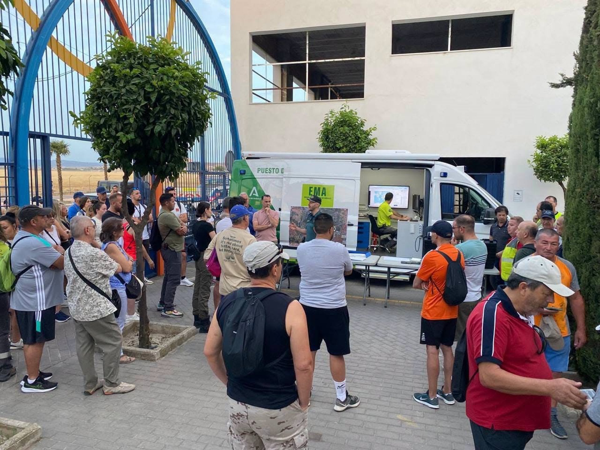 03/08/2026 Este lunes por la mañana ha arrancado en Churriana de la Vega el dispositivo de búsqueda de Jesús Cantero coordinado por la Guardia Civil y con la colaboración de Protección Civil, Policía Local y voluntarios.
SOCIEDAD ANDALUCÍA ESPAÑA EUROPA GRANADA
FB AYUNTAMIENTO DE CHURRIANA DE LA VEGA