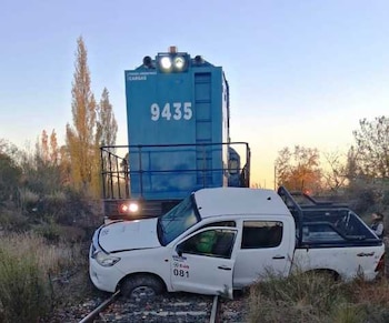 El conductor de la camioneta, de 51 años, fue trasladado a la Clínica Francesa con un traumatismo en un miembro inferior