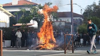 Más de 500 arrestos y casi 50 policías heridos en las nuevas movilizaciones estudiantiles del jueves