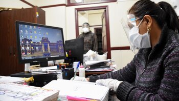 Workers without the three doses