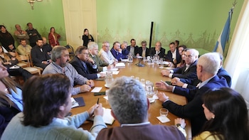 Tras reunirse con Kicillof, el