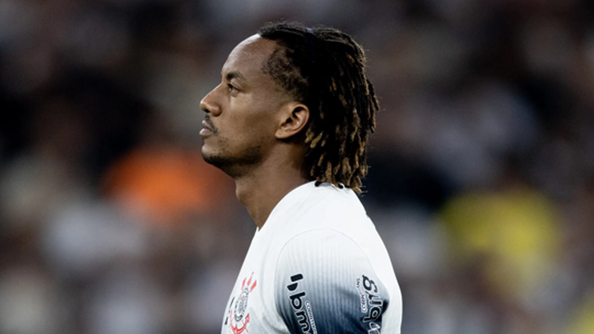 DT de Corinthians explicó por qué sacó a André Carrillo ante América de Cali por Copa Sudamericana 2025.