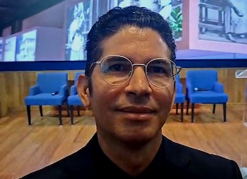 Alfredo Martís centró su residencia artística en las municiones no detonadas que quedaron en antiguos polígonos militares de la zona del Canal y en las implicaciones históricas, ambientales y de seguridad de ese legado. Cortesía