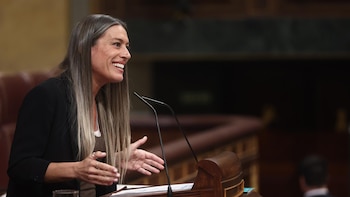 Junts censura el decreto de