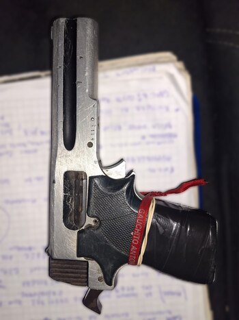 Una de las armas secuestradas
