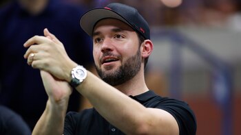 Esposo de Serena Williams renunció