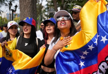 Venezolanos celebran el anuncio del