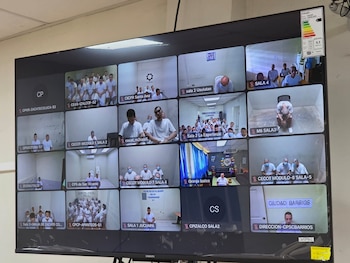 El sistema judicial utilizó audiencias virtuales para procesar a los integrantes de estructuras criminales, conectando a los detenidos desde múltiples cárceles a través de videoconferencia (Cortesía: FGR).
