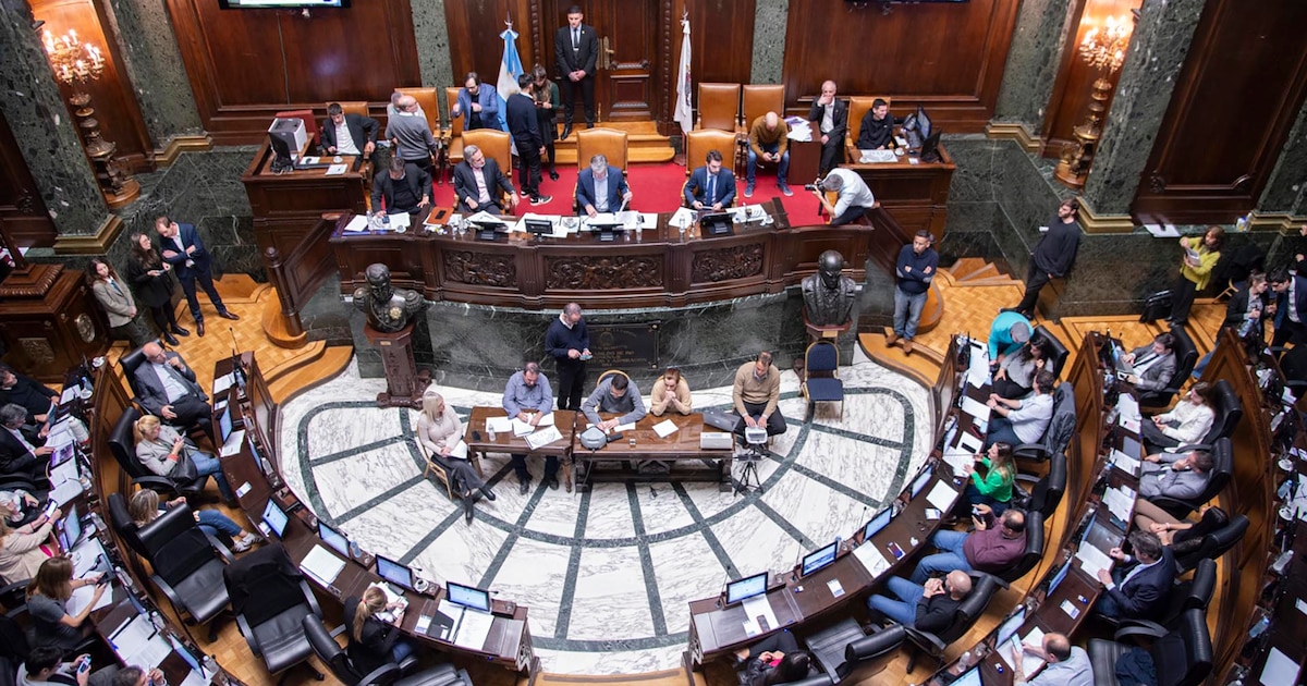 Agenda intensa en la Legislatura porteña: línea F de subtes, trapitos, vapeadores, VTV y créditos para morosos