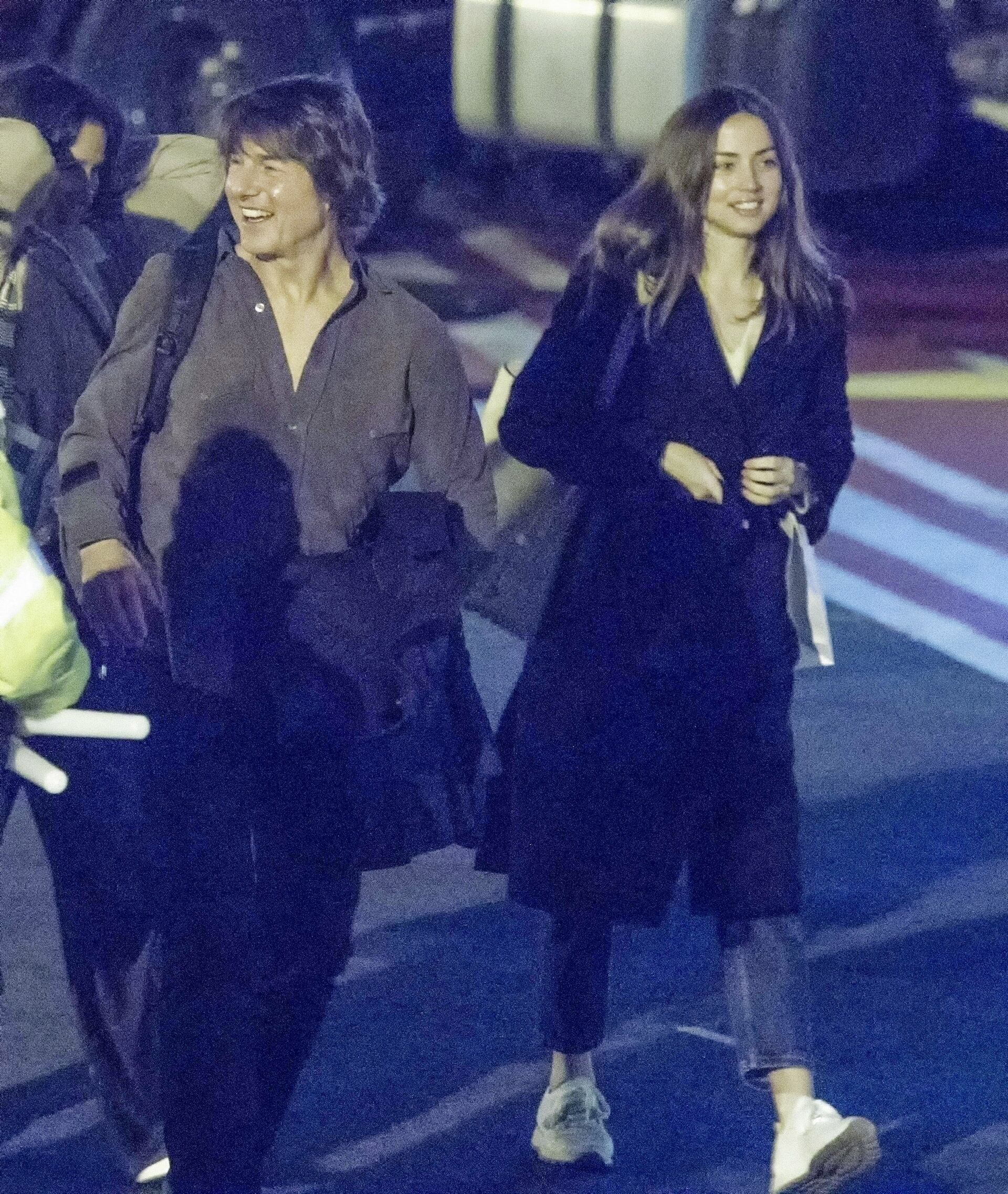 Tom Cruise y Ana de Armas cenaron juntos en Londres el Día de San Valentín. (Backgrid UK/The Grosby Group)