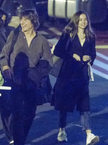 De Armas fue vista bajando