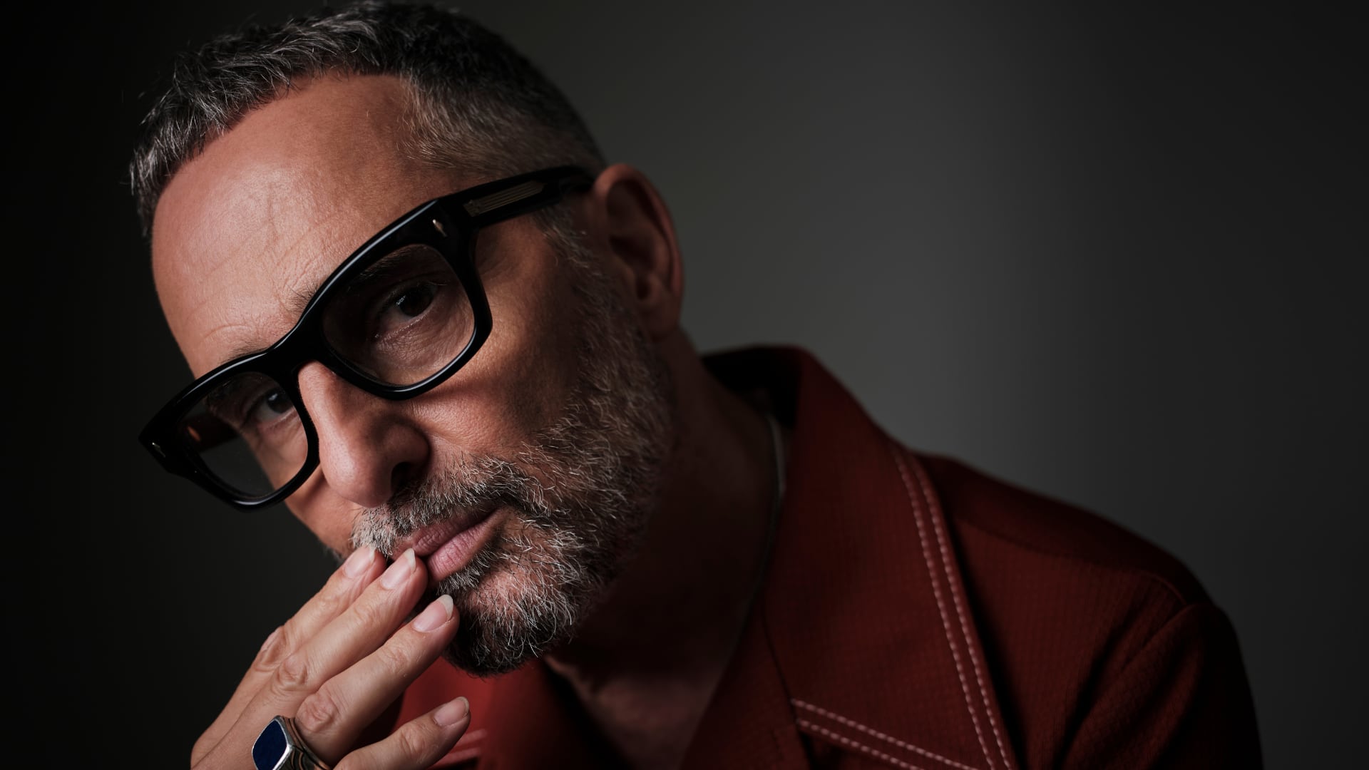 El cantautor uruguayo Jorge Drexler aparece entre los artistas con más nominaciones de los Latin Grammy 2026 (crédito Bizarro Live)