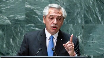 Alberto Fernández denuncia a su