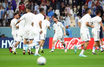 Messi durante el precalentamiento del