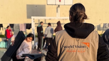 World Vision alerta de que más de 390.000 niños están desplazados por los bombardeos en Líbano: "Cada hora cuenta"