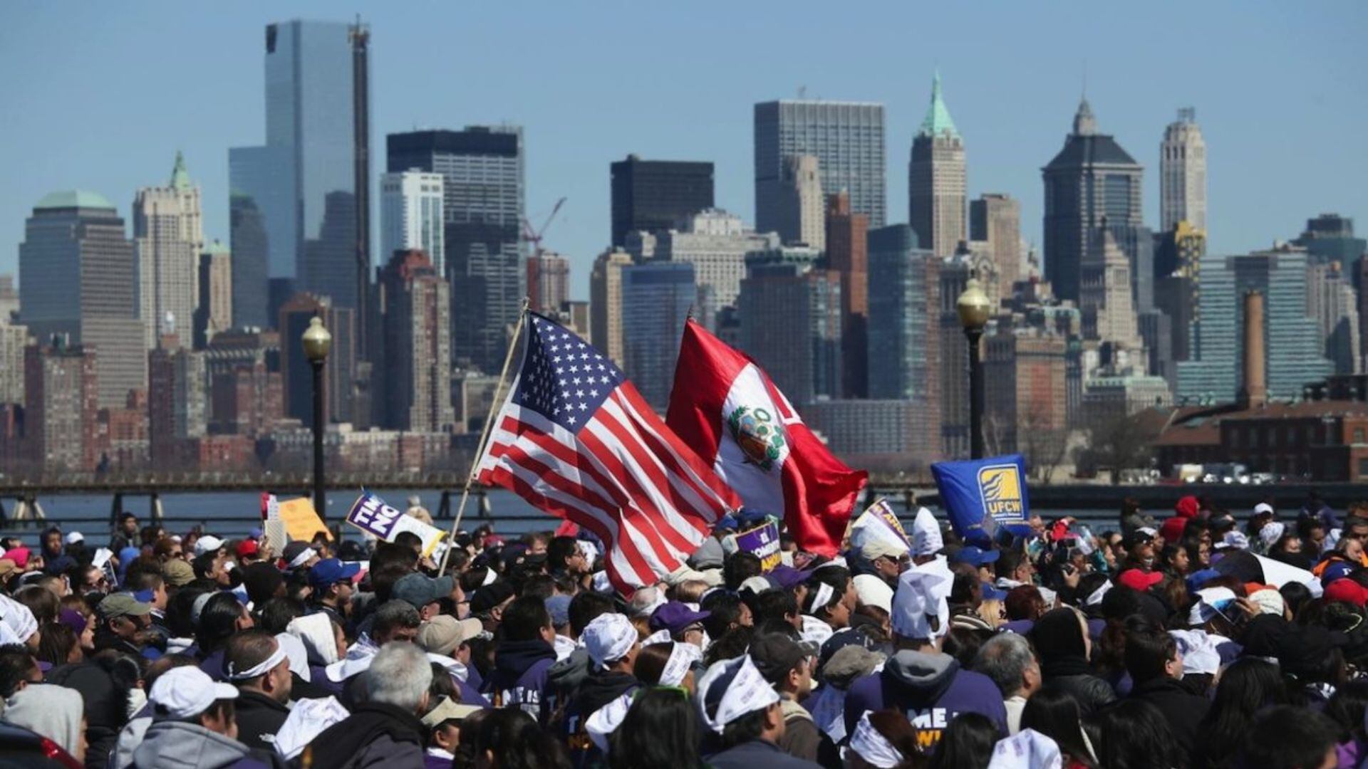 Los consulados peruanos podrán atender los pedidos de ayuda de los ciudadanos indocumentados en los Estados Unidos. (Foto: Difusión)
