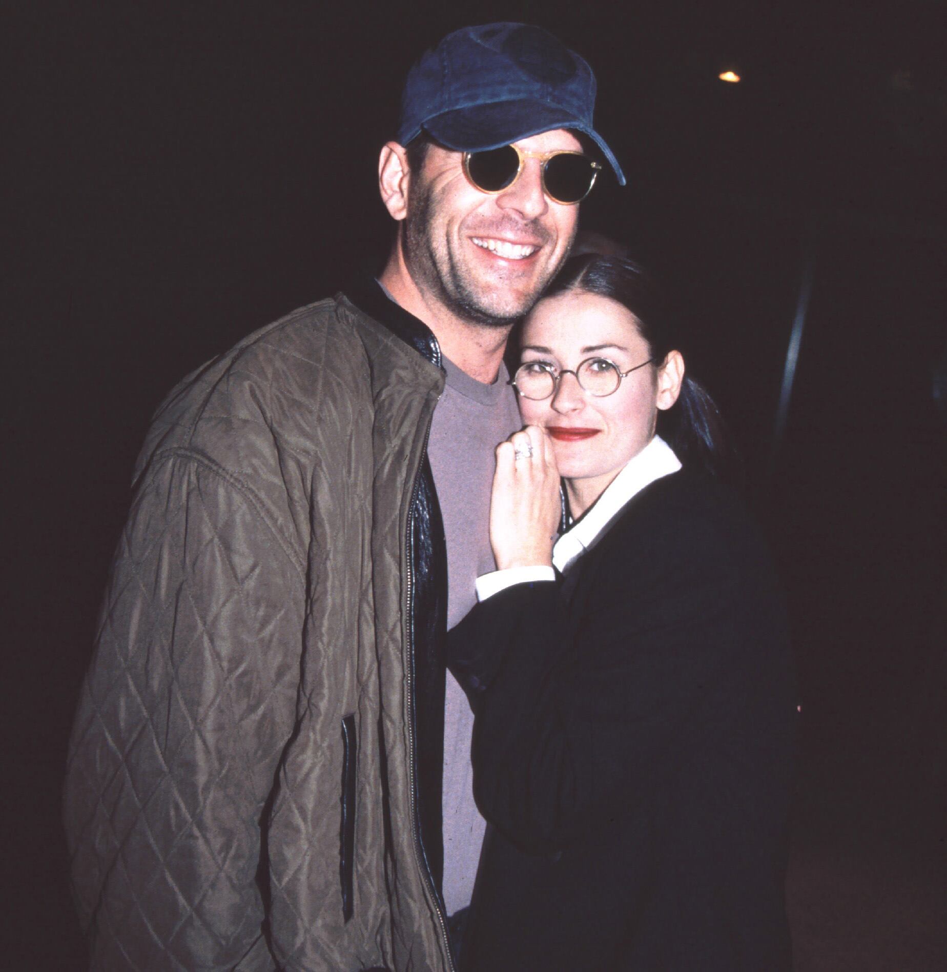 en cuestión de semanas, comenzaron un romance que terminaría en una boda sorpresa en Las Vegas (Photo by Shutterstock)