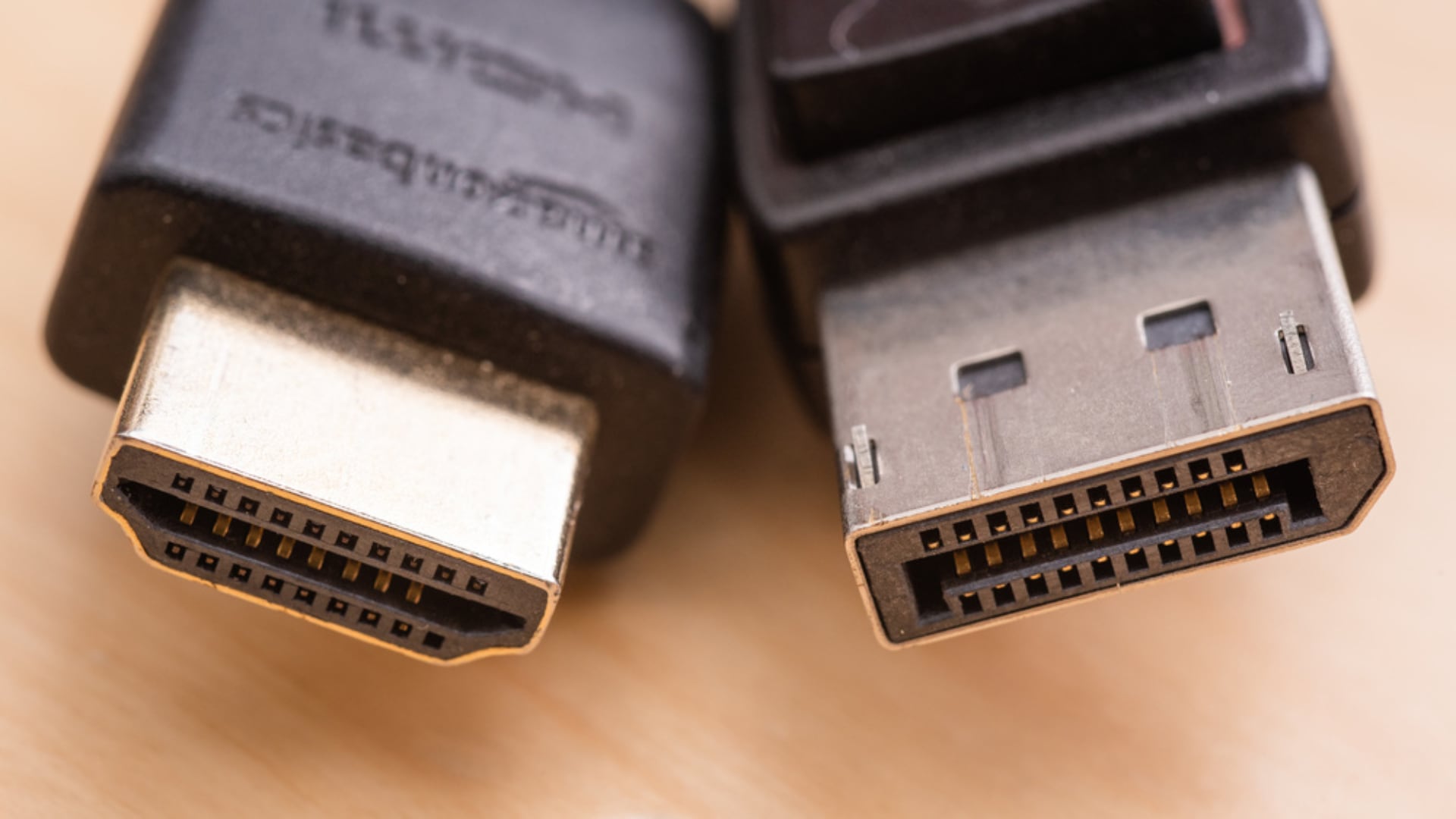 HDMI se encuentra disponible en la televisión, mientras que el Displayport en las PC y monitores. (Rtings)
