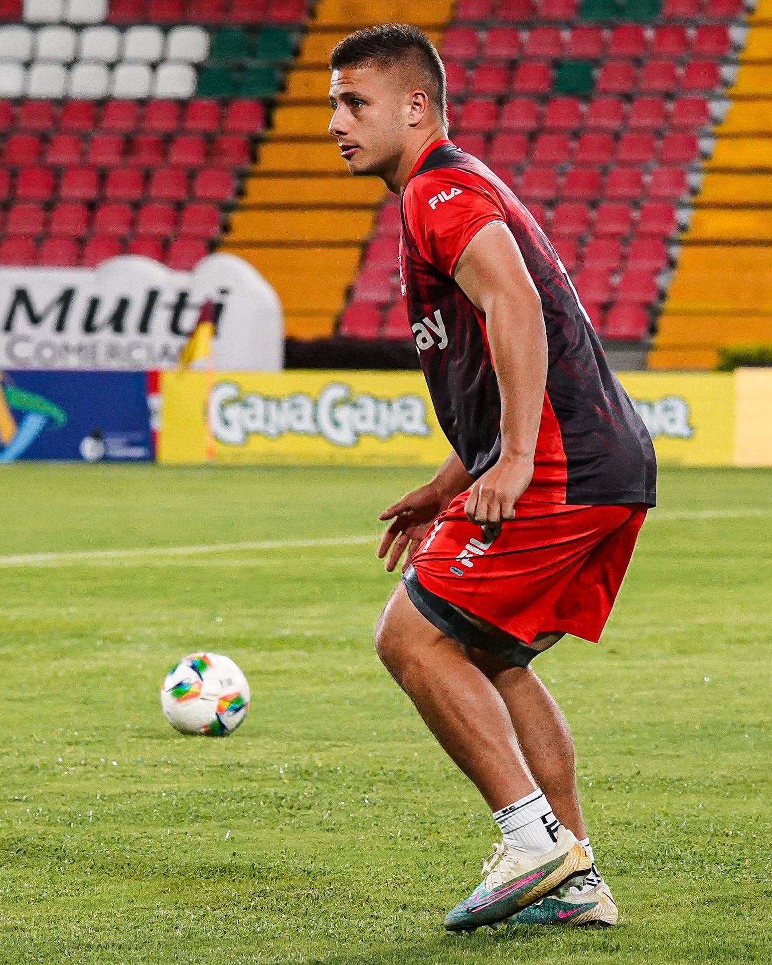 Mateo Puerta apenas ha jugado 110 minutos en tres partidos jugados con Independiente Santa Fe - crédito Santa Fe