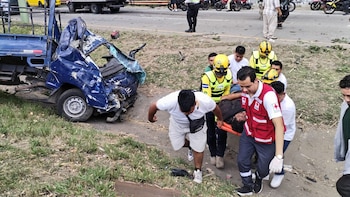 El Salvador: choque entre dos camiones deja cinco heridos en la autopista Comalapa