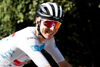 El ciclista esloveno Tadej Pogacar, ganador del Tour de Francia 2020. EFE/EPA/SEBASTIEN NOGIER/Archivo