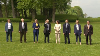 El G7 prometió el viernes apoyar a Ucrania "hasta la victoria" frente a Rusia, cada día más salpicada por acusaciones de crímenes de guerra