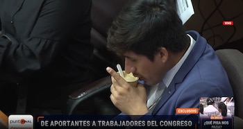 Aportaron dinero, camionetas y preservativos y ahora trabajan en el Congreso. Captura: Punto Final.