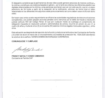 El fallo de la Comisaría de Familia ordenó eliminar el material audiovisual que, según la denunciante, constituye violencia basada en género y puede dar lugar a sanciones penales por desobediencia - crédito @KBohorquezC / X