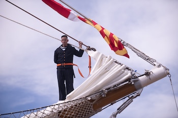 Las 35 mejores fotos del comienzo del 54° viaje de instrucción de la Fragata Libertad - Image 3