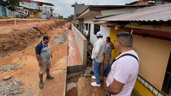 Fuertes lluvias inundan Tarapoto: más de 70 familias resultan afectadas y comerciantes del mercado N° 3 reportan cuantiosas pérdidas